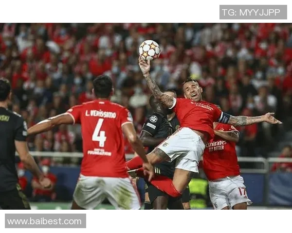 英超精彩对决本菲卡3-0击败拜仁帽子戏法引发全场狂欢