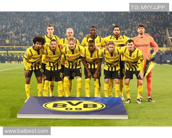 欧冠激战：多特蒙德3-0曼联绝杀瞬间点燃全场热情与转会传闻四起