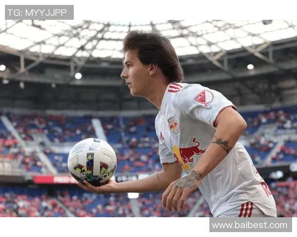 足总杯精彩对决AC米兰逆转莱比锡全场沸腾战术解析